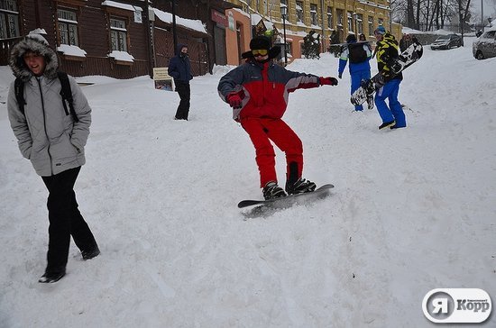Як сноубордисти каталися по Києву. ФОТО. ВІДЕО