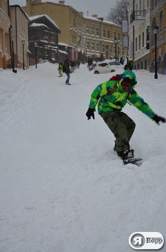 Як сноубордисти каталися по Києву. ФОТО. ВІДЕО
