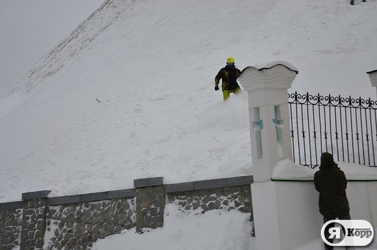 Як сноубордисти каталися по Києву. ФОТО. ВІДЕО