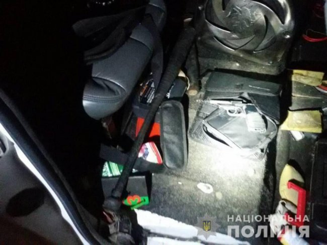 Озброєного лучанина затримали копи сусідньої області. ФОТО