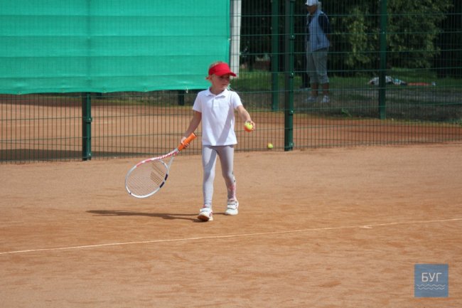 Стріт-бол, теніс і пляжний волейбол: як святкували ювілей волинського міста. ФОТО