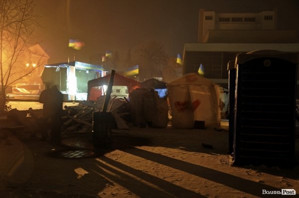 Сніг у Луцьку. ФОТО