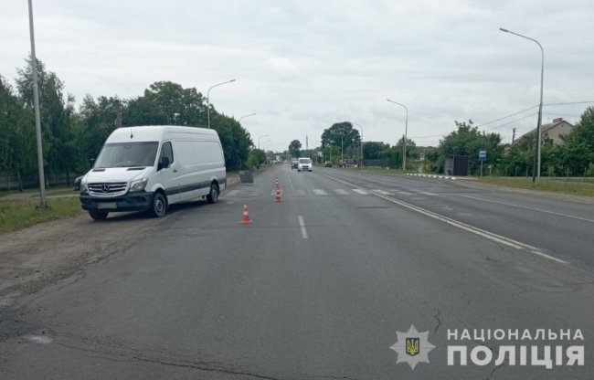 На Волині у ДТП постраждали дівчата 16-ти та 10-ти років: обох госпіталізували до лікарні