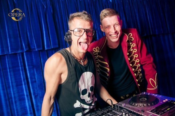 У луцькому клубі - вечірка з чоловічим стриптизом. ФОТО