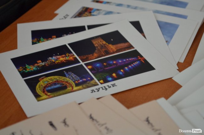 «Навіть перед донькою соромно, що мови не знаю»: переселенці у Луцьку вперше зібралися на розмовний клуб української