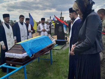 У Луцькому районі попрощалися із 31-річним Героєм Андрієм Матрунчиком