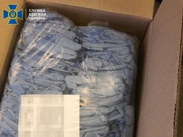 Відомо, яке підприємство вивозило через «Ягодин» майже 40 тисяч медичних халатів