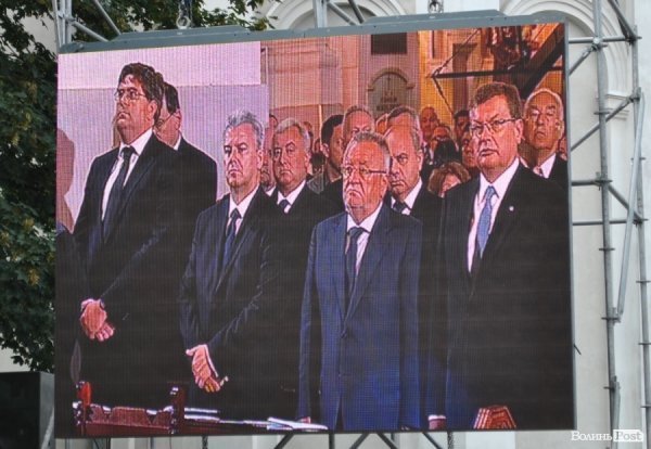 Президент Польщі приїхав у Луцьк помолитися. ФОТО