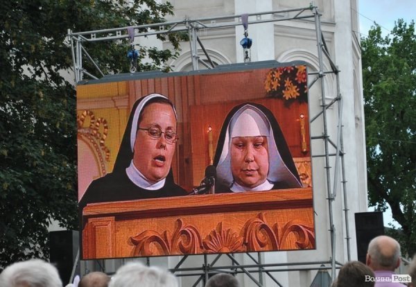 Президент Польщі приїхав у Луцьк помолитися. ФОТО