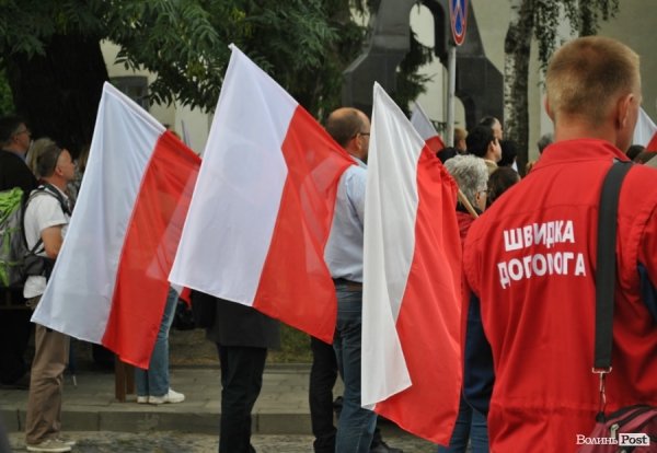 Президент Польщі приїхав у Луцьк помолитися. ФОТО