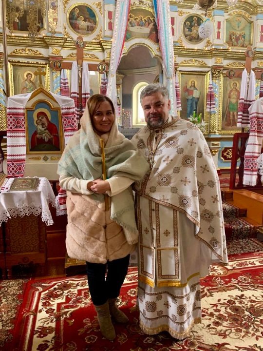 Затамувала подих і не могла поворухнутися, – волонтерка про службу у храмі під Луцьком. ФОТО