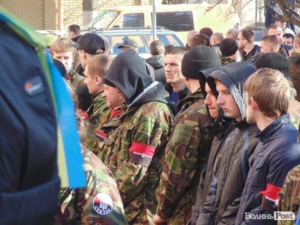 Пікет міліції в Луцьку. ФОТО. ВІДЕО