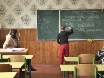 Як у Луцьку під час блекауту працювали школи та садочки. ВІДЕО