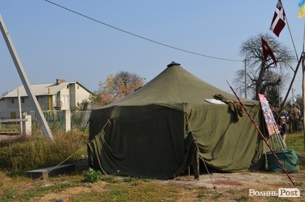 На Волині козаки і монахи допомагали воякам. ФОТО