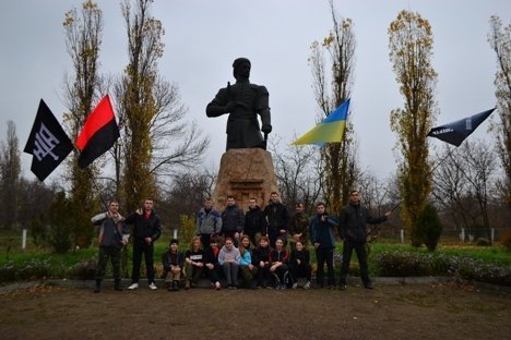 Волинські націоналісти з'їздили в «Холодний Яр». ФОТО