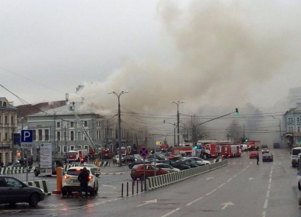 У центрі Москви горить театр. ФОТО