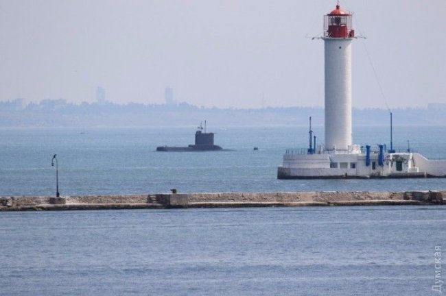 У порт Одеси вперше за кілька років зайшов підводний човен