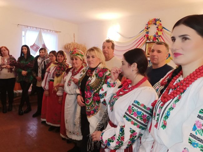 Калита, пісні та гадання: у селі на Волині святкували Андріївські вечорниці. ФОТО, ВІДЕО