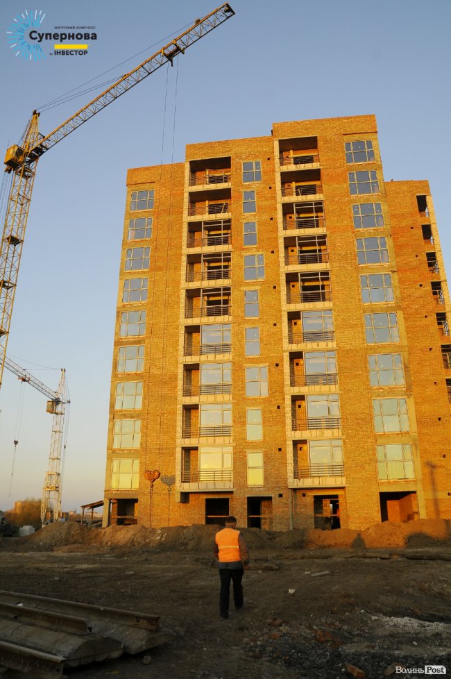 Звіт з будівництва ЖК «Супернова»: у четвертому будинку встановлюють вікна*