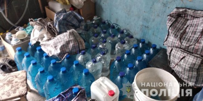 За тонну алкофальсифікату волинянці «світить» штраф. ФОТО