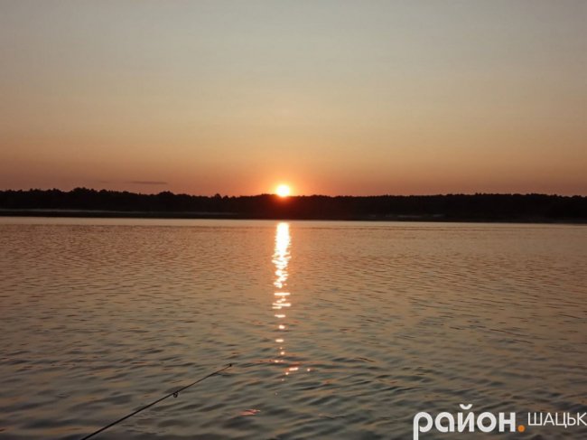 Рай для рибалок: неймовірні світлини Пулемецького озера. ФОТО 