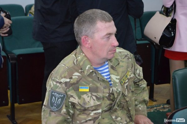 У Луцькій міській раді нагородили айдарівців. ФОТО