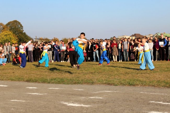 Як у луцькому політесі розважалися «по-козацьки». ФОТО