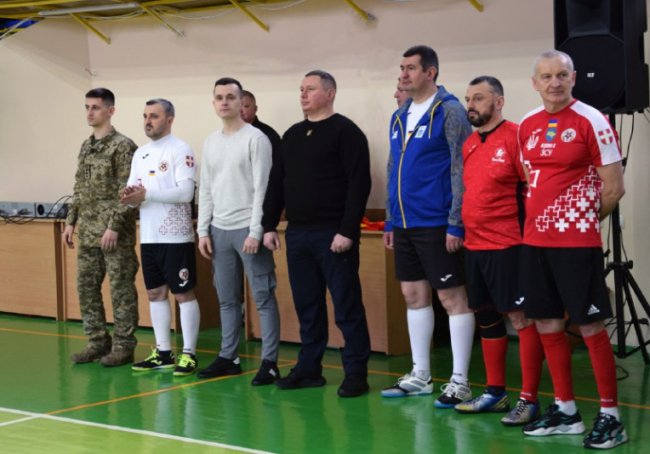 У Луцьку на благодійному футбольному турнірі зібрали майже 100 тисяч на автівку військовим