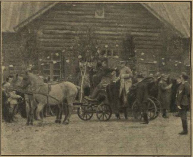 Перша залізнична станція Луцька: побут пасажирів. РЕТРОФОТО