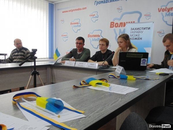 На Волині збирають волонтерів, щоб агітувати виборців