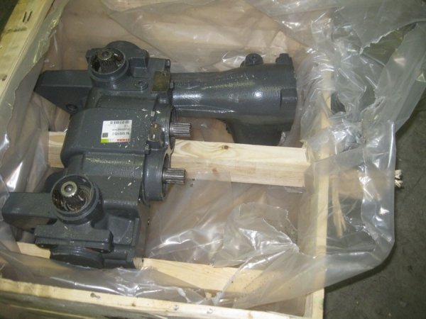 Аби виявити контрабанду, прикордонники застосували підйомний кран. ФОТО