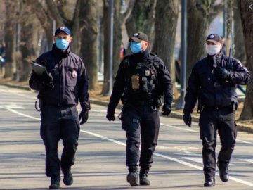 Надзвичайний стан в Україні через коронавірус: що це означатиме