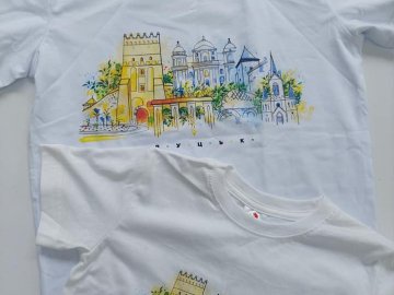 До Дня міста розробили стильні сувеніри із символікою Луцька. ФОТО