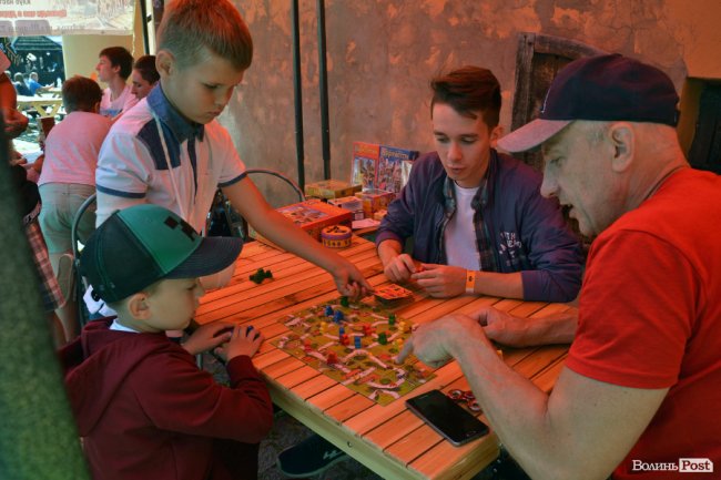 Делікатеси та піаніст: чим пригощає та дивує шостий «Lutsk Food Fest»