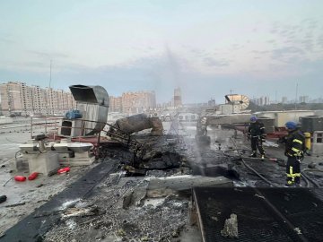 Київ атакували дронами і ракетами: є загиблі 