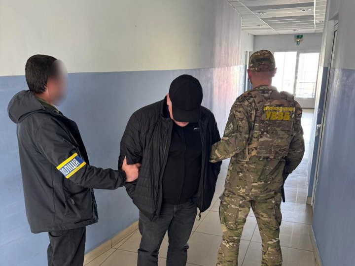 Спроба підкупу на «Ягодині»: 2000 доларів за виїзд за кордон з чужим паспортом