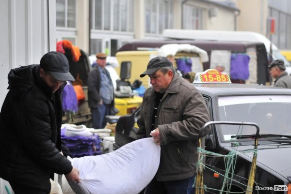 Центральний ринок. БУДНІ МІСТА