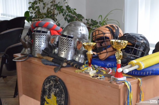 Пластилін, поп-корн та ЗавтраMan: як у Луцьку «продавали» громадські організації