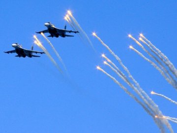 У Польщі заявили, що можуть закрити небо над заходом України 