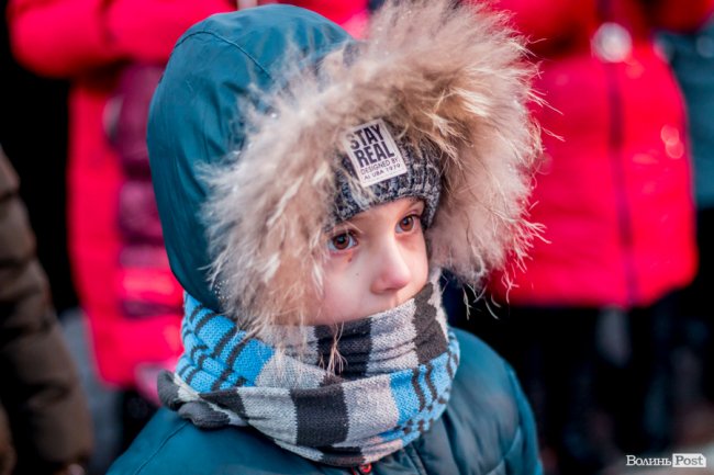 У Луцьку урочисто засвітили головну ялинку міста. ФОТО