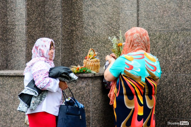 Як лучани на Маковія святили трави та мед. ФОТОРЕПОРТАЖ