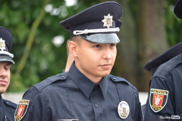 У Луцьку поліцейські отримали нові погони і звання. ФОТО