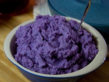 На Волині росте фіолетова картопля. ВІДЕО