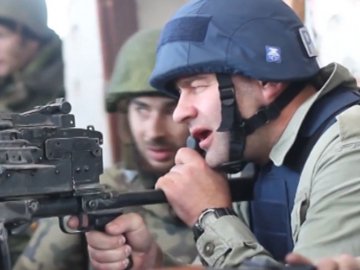 Скандал у Луцьку: місцеве таксі рекламує росіянин Михайло Пореченков