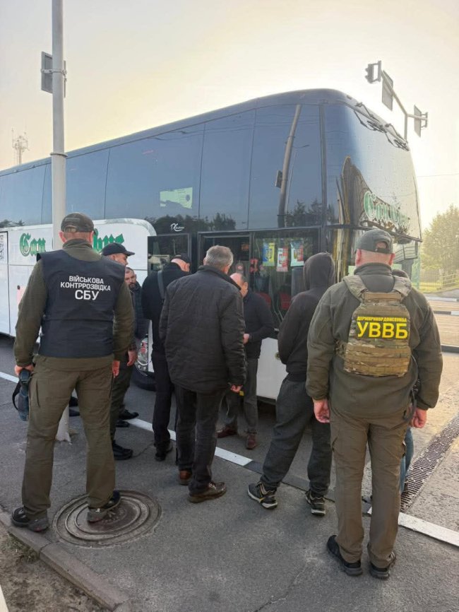 На Волині викрили схему незаконного переправлення осіб через кордон