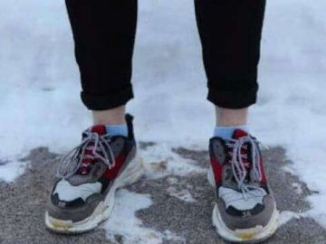 Луцька лікарка пояснила, чим небезпечна мода на голі щиколотки 