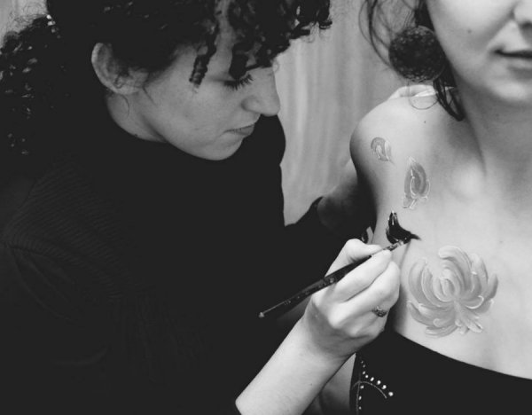 Показали, як у Луцьку створювали унікальний волонтерський календар