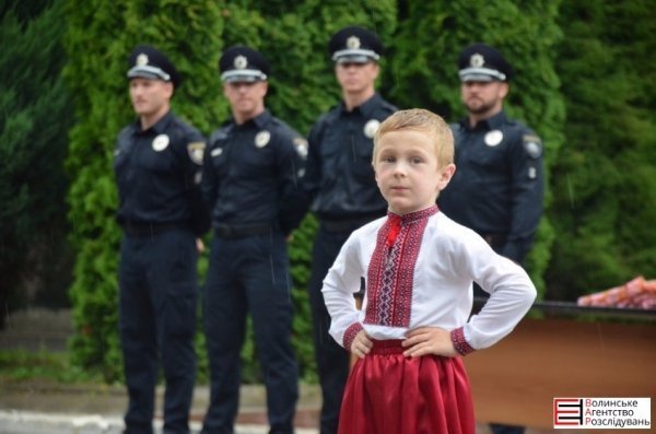 Луцькі правоохоронці відзначають півроку роботи. ФОТО