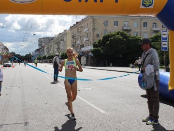 У центрі Луцька відбулися міжнародні змагання зі спортивної ходьби