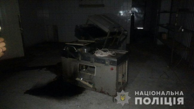 Підозрюють конкурентів: лучанину підпалили м'ясопереробний цех. ФОТО